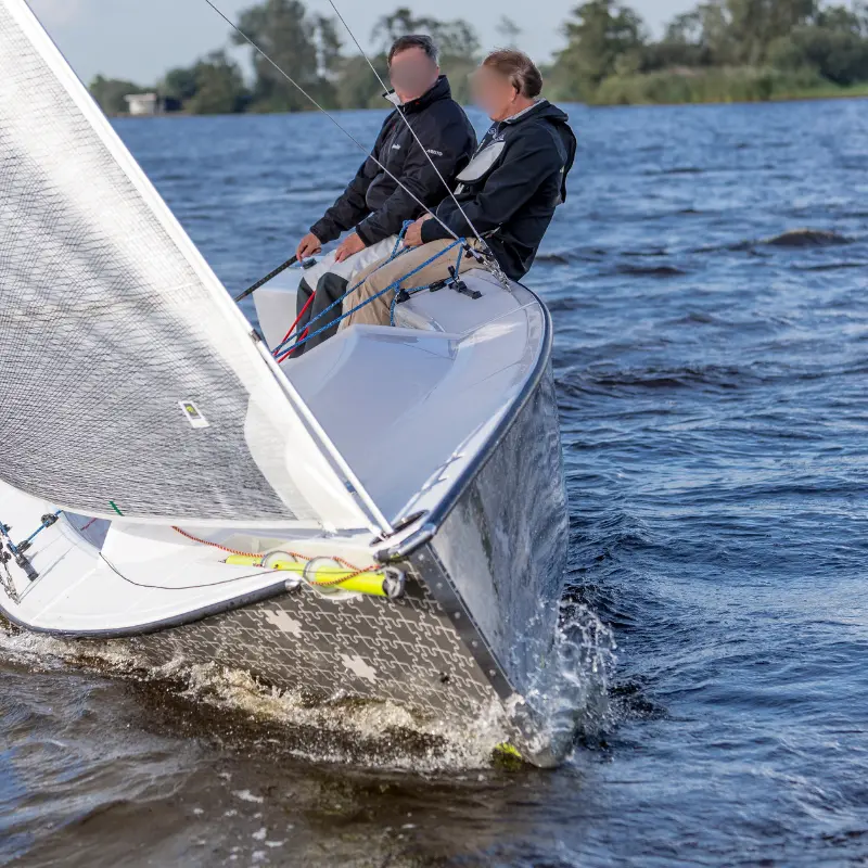 Segelboot Falcon am Wind – sportliches Segeln auf Binnenrevier